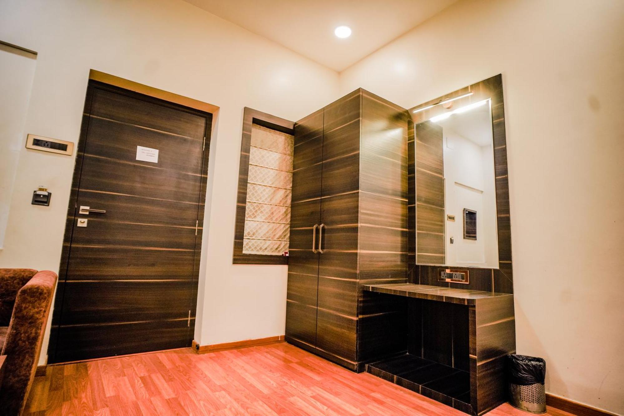 Hotel New Grand Deoghar Ngoại thất bức ảnh
