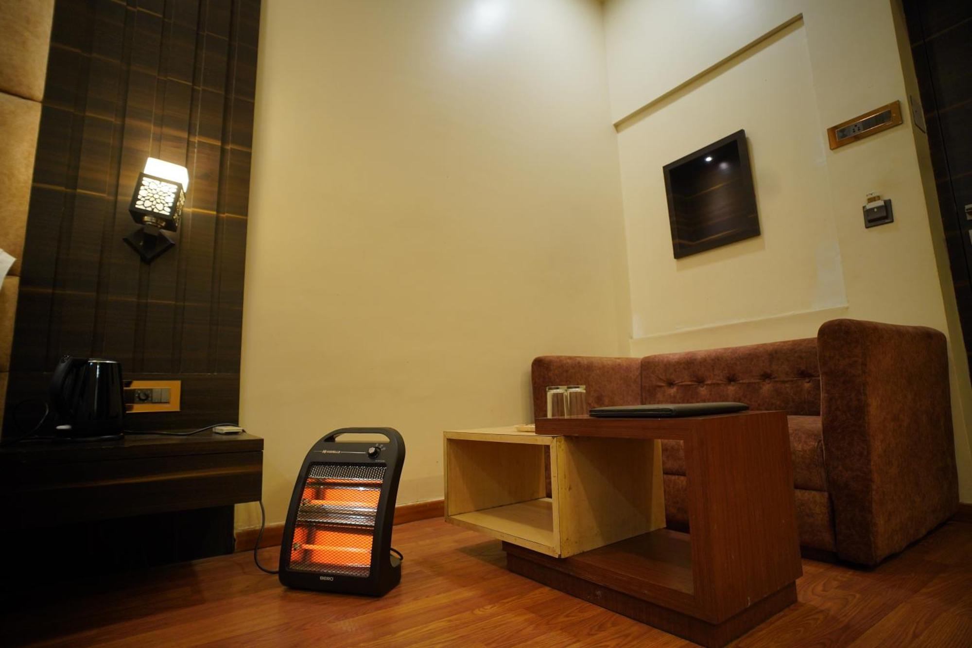 Hotel New Grand Deoghar Ngoại thất bức ảnh