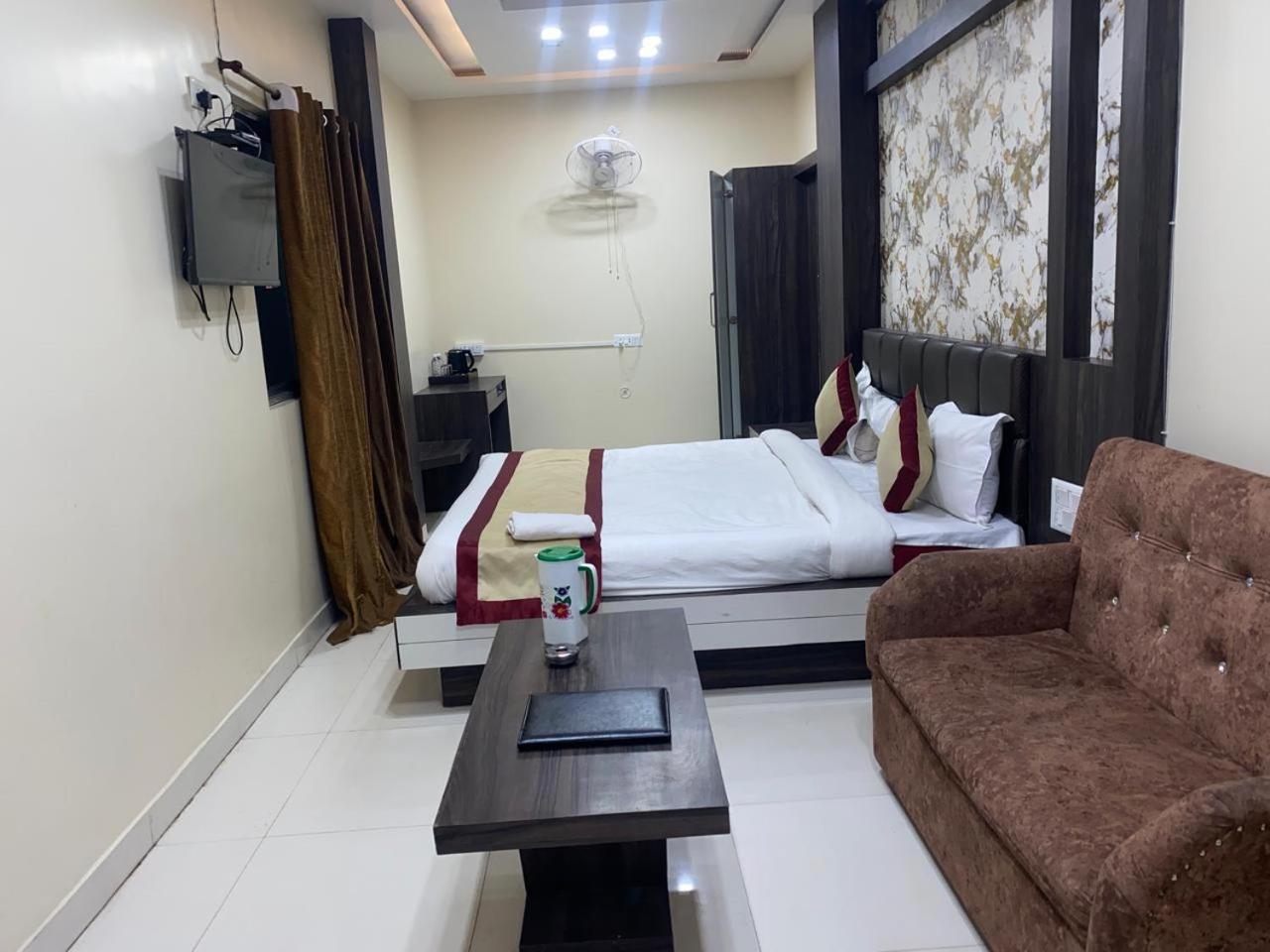 Hotel New Grand Deoghar Ngoại thất bức ảnh