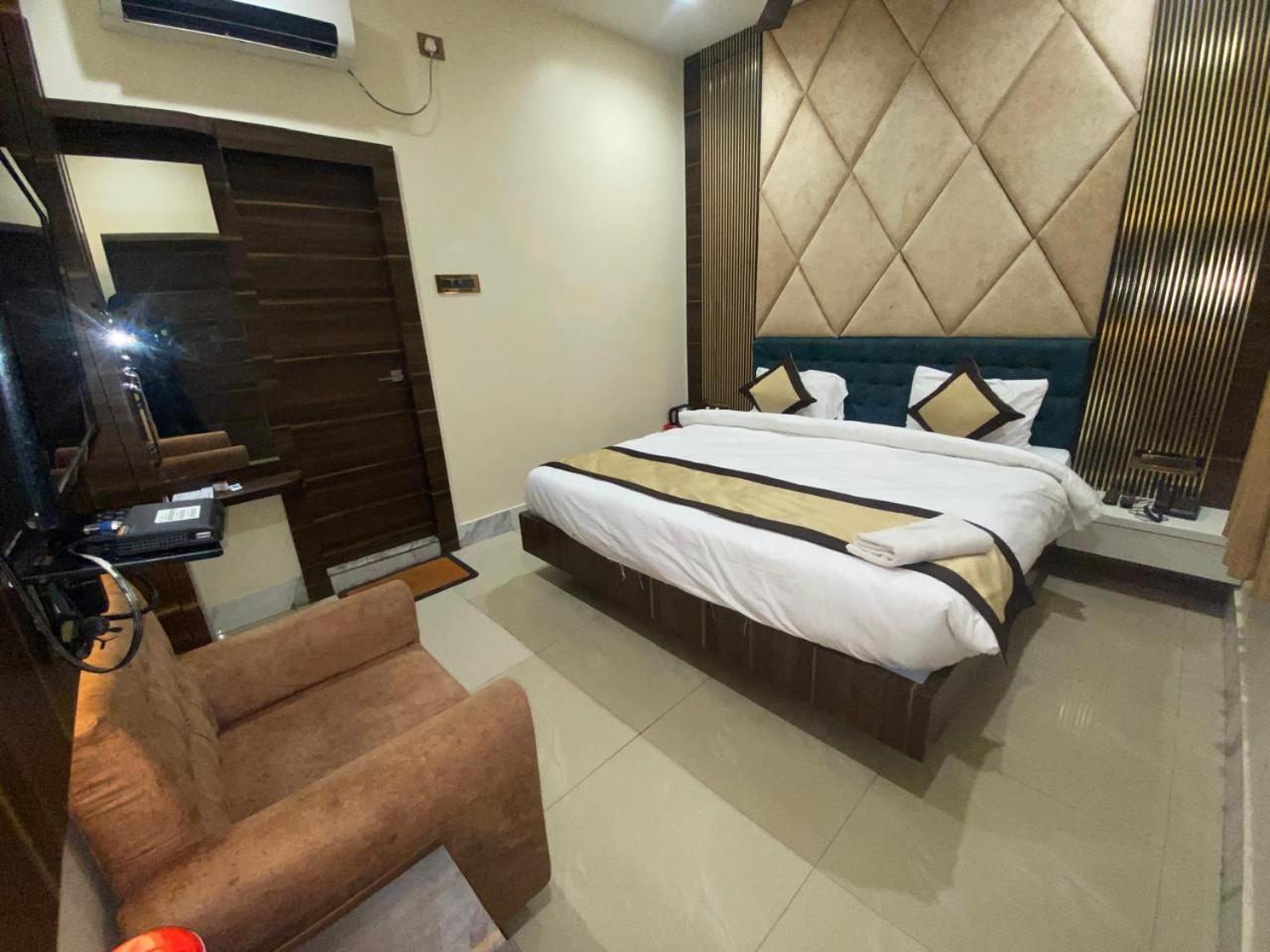 Hotel New Grand Deoghar Ngoại thất bức ảnh